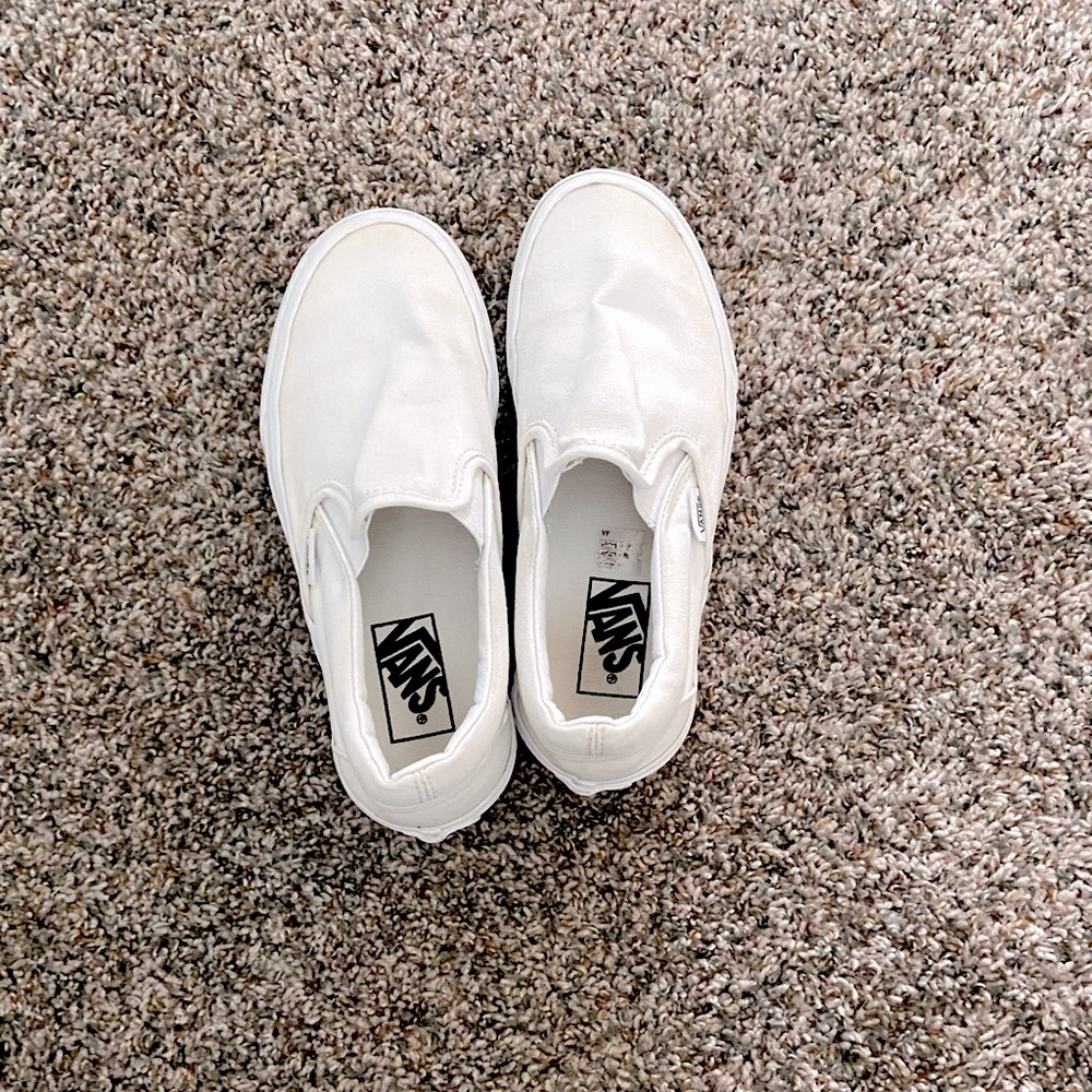 Vans White Slip-On shoe Women’s size 6.5